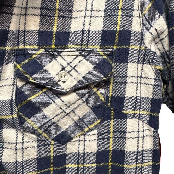 JW Signatures M Plaid Flannel Button-Down Shirt Multicolor - Picture 7 of 8